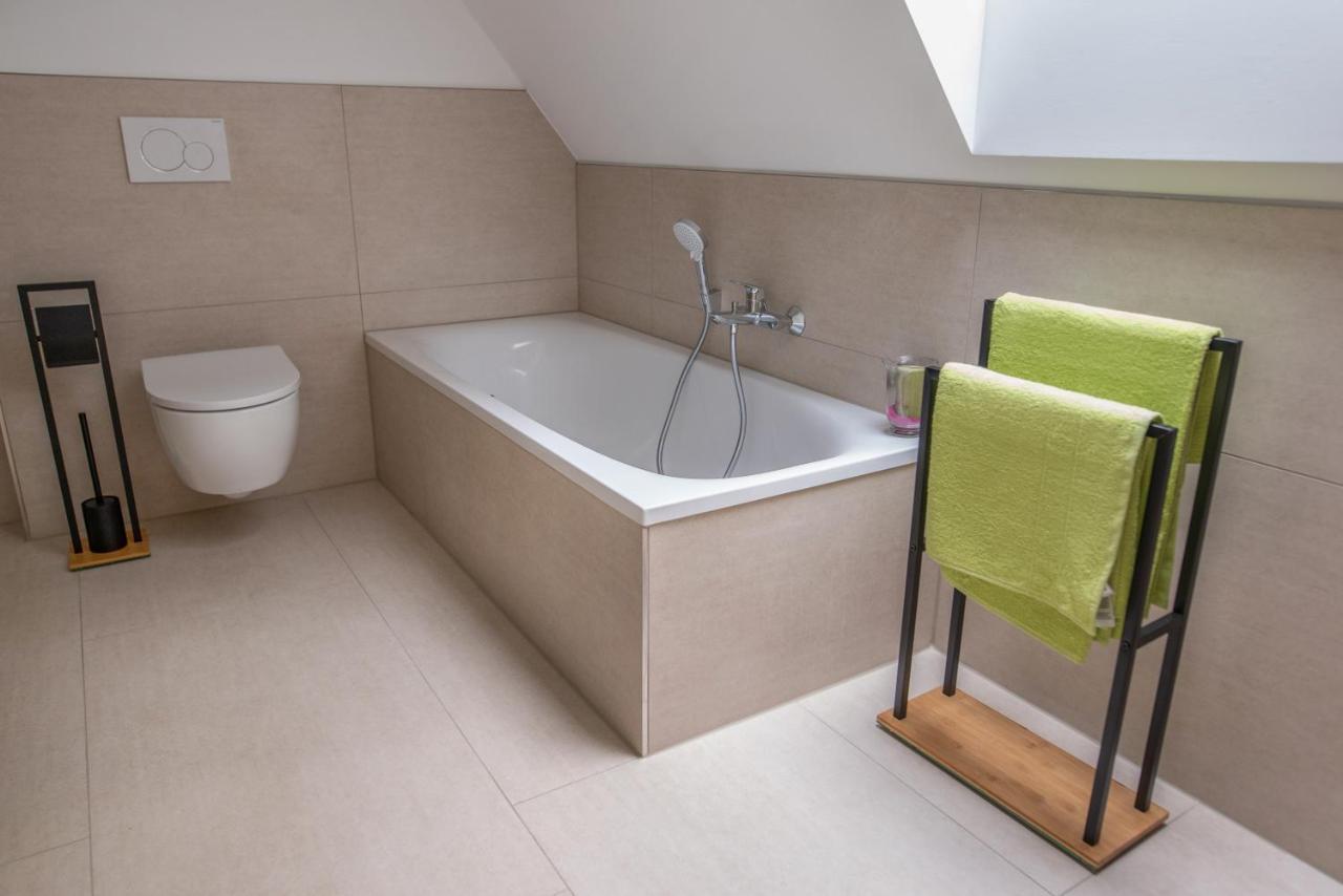 Vierseitenhof Appartements Burg  Buitenkant foto
