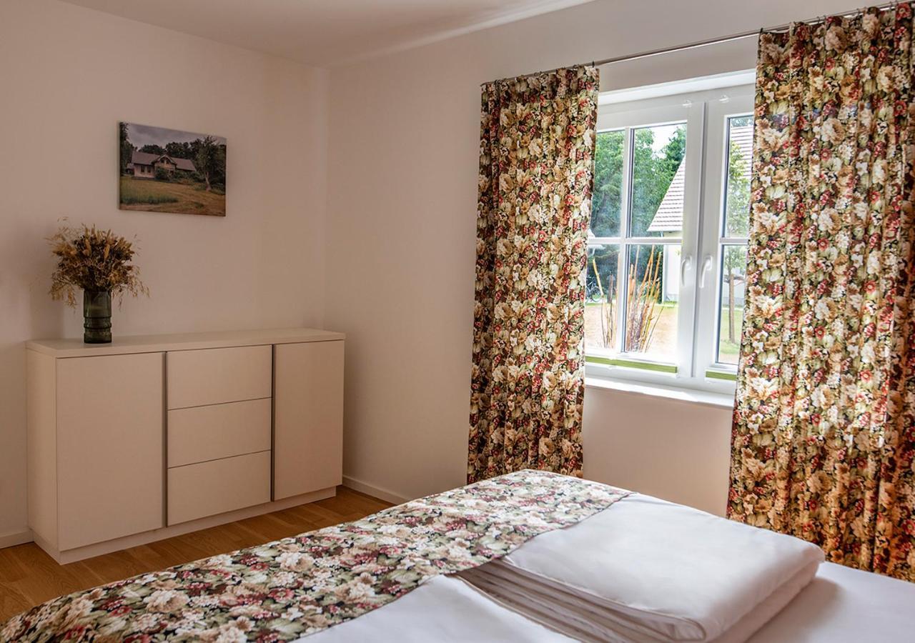 Vierseitenhof Appartements Burg  Buitenkant foto